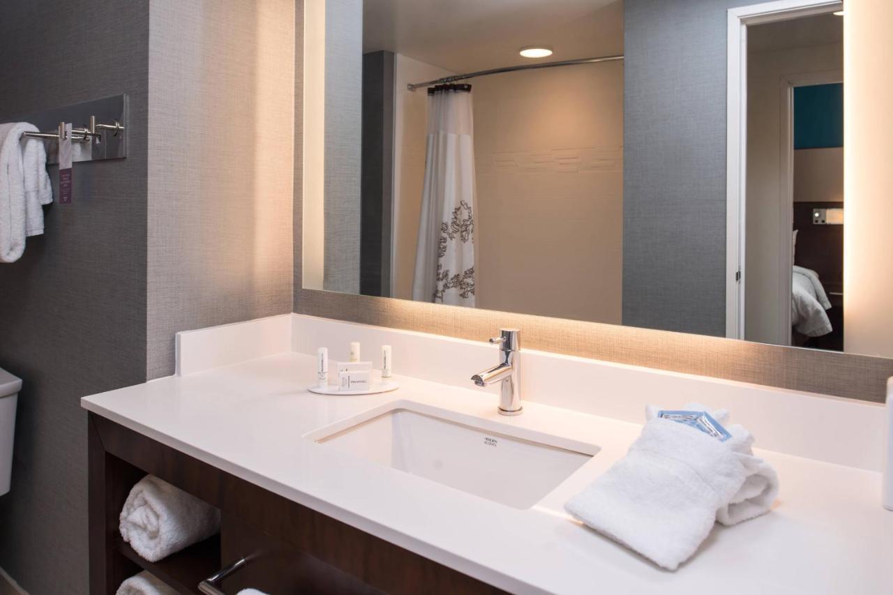 Residence Inn By Marriott St. Louis Westport Мериленд Хайтс Екстериор снимка