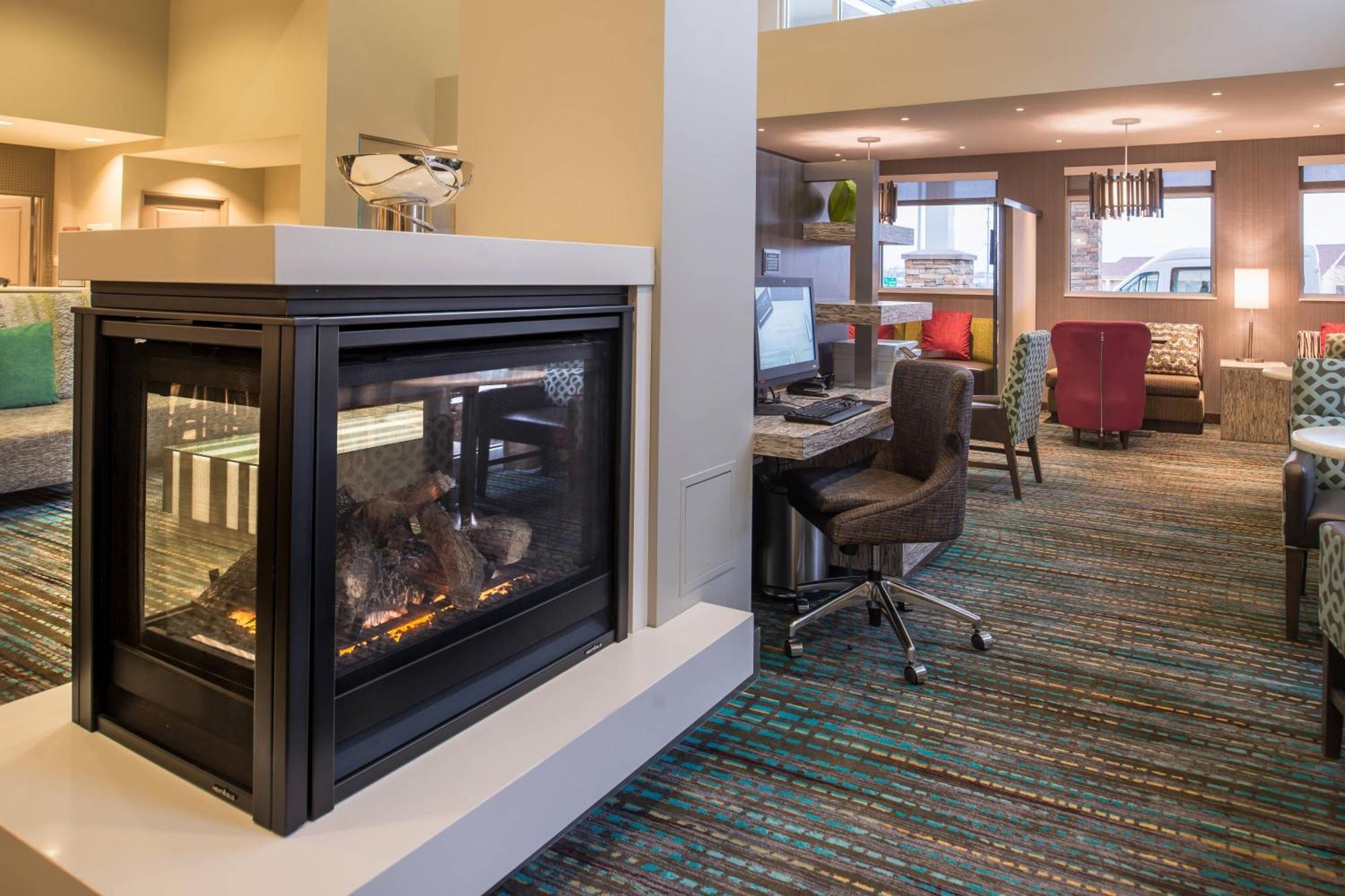 Residence Inn By Marriott St. Louis Westport Мериленд Хайтс Екстериор снимка