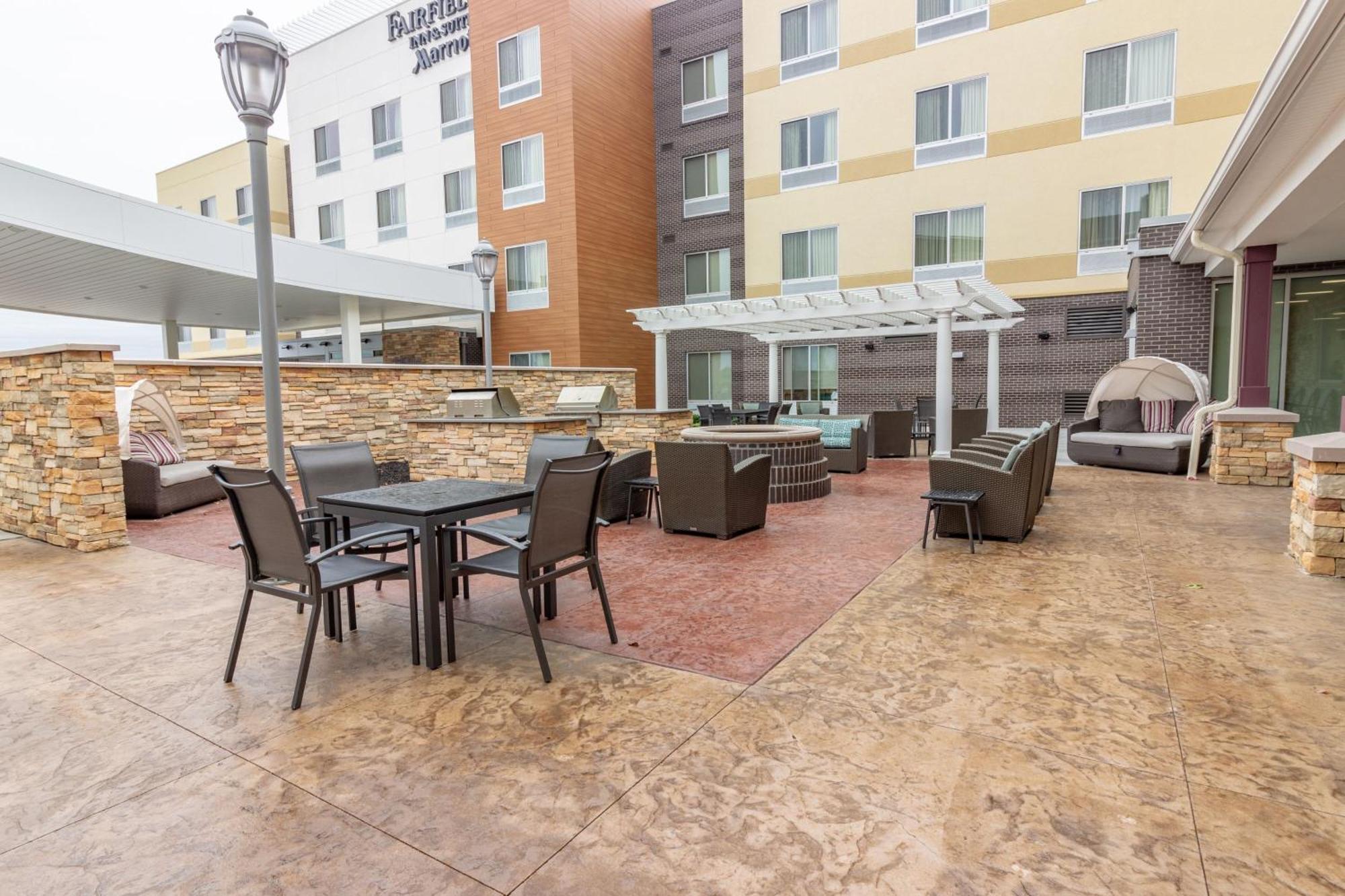 Residence Inn By Marriott St. Louis Westport Мериленд Хайтс Екстериор снимка