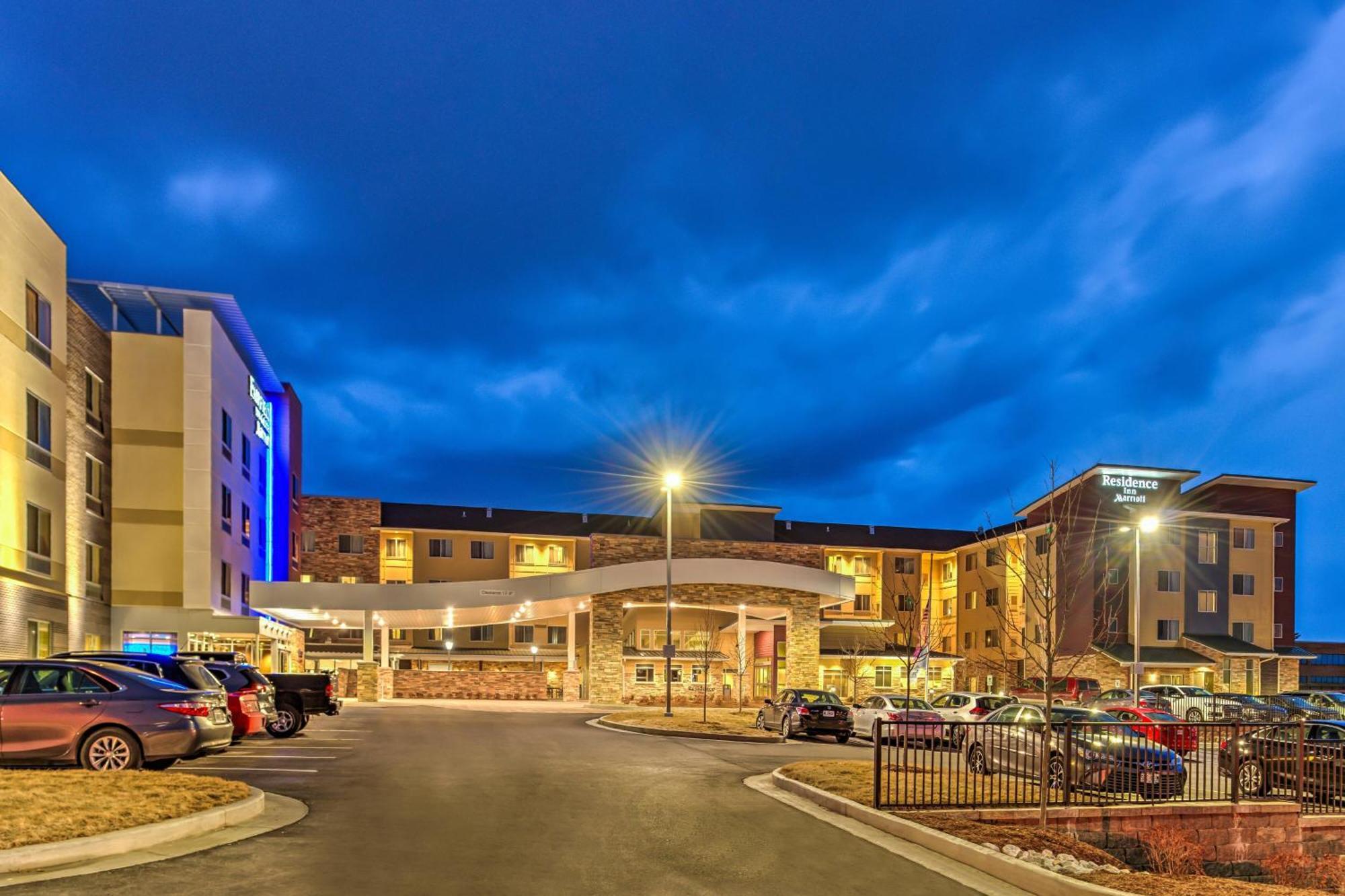 Residence Inn By Marriott St. Louis Westport Мериленд Хайтс Екстериор снимка