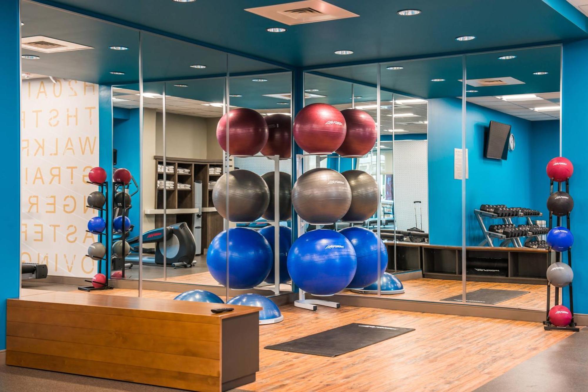 Residence Inn By Marriott St. Louis Westport Мериленд Хайтс Екстериор снимка
